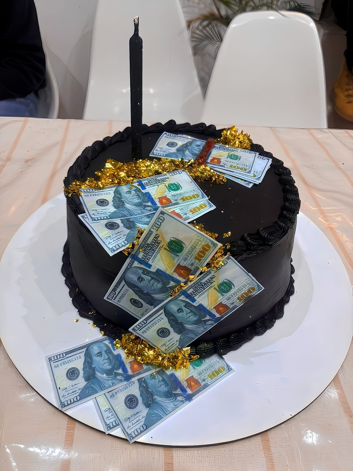 Torta personalizada diseño dólares